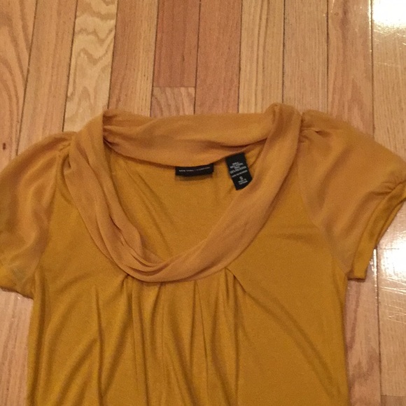 New York & Co. mustard vintage sheer blouse NW but no tags. - Picture 2 of 2